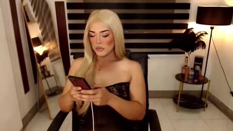 Snapshot of marinamorets chatting on 6, 2, 2025 marina online show from 6, 2, 2025