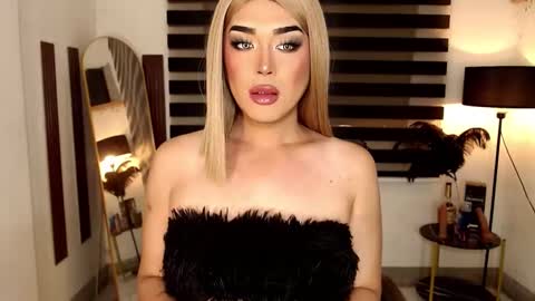 Snapshot of marinamorets chatting on 9, 2, 2025 marina online show from 9, 2, 2025