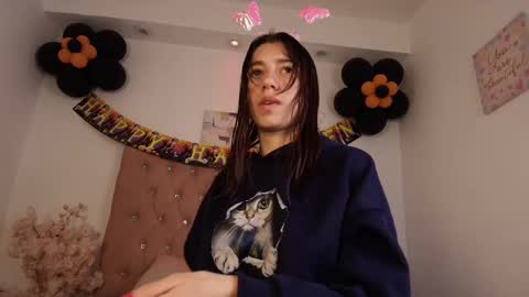 marinette online show from 25, 10, 2025