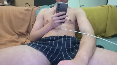 Snapshot of mario_pseudo chatting on 4, 4, 2026 Mario online show from 4, 4, 2026