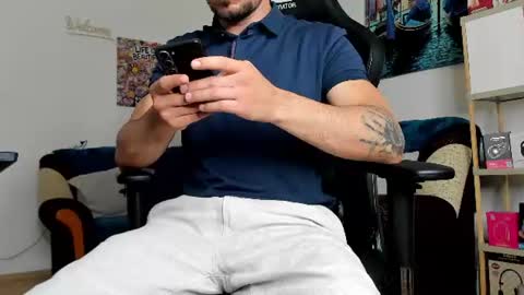 Snapshot of marioslim chatting on 9, 7, 2026 marioslim online show from 9, 7, 2026