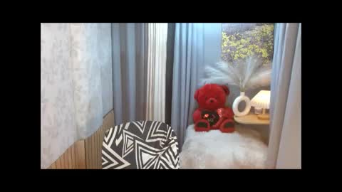 Snapshot of mariposa_911 chatting on 19, 4, 2026 LEAH online show from 19, 4, 2026