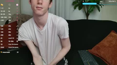 Snapshot of mark327645 chatting on 29, 10, 2025 Mark online show from 29, 10, 2025