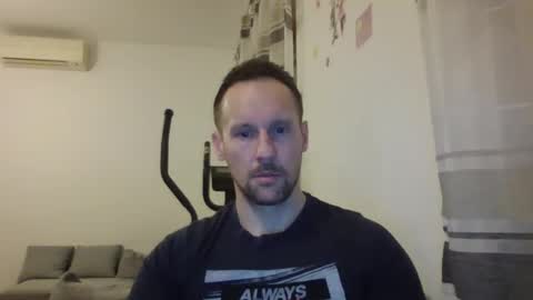 Snapshot of mark__39 chatting on 8, 1, 2026 Mark online show from 8, 1, 2026