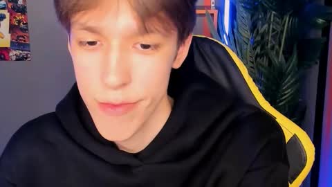 Mark online show from 28, 9, 2025