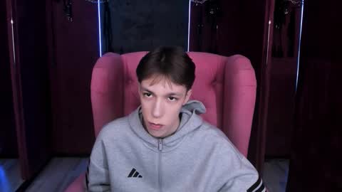 Mark online show from 19, 10, 2025