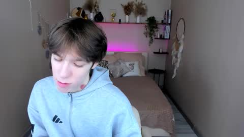 Mark online show from 13, 3, 2026