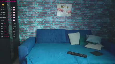 Mark online show from 21, 2, 2025