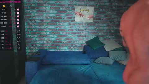 Mark online show from 8, 3, 2025