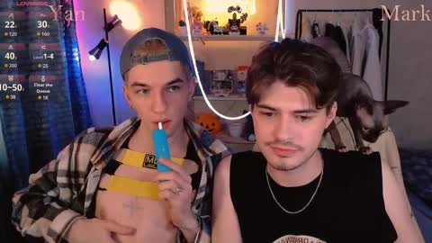 Snapshot of mark_sun chatting on 5, 4, 2026 Mark online show from 5, 4, 2026