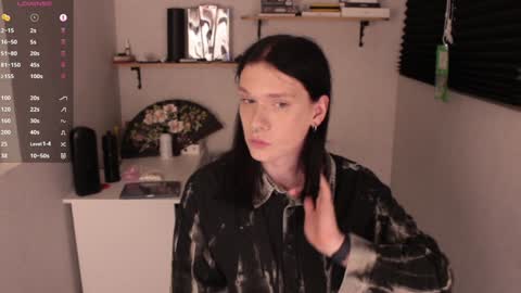 Mark online show from 6, 1, 2025