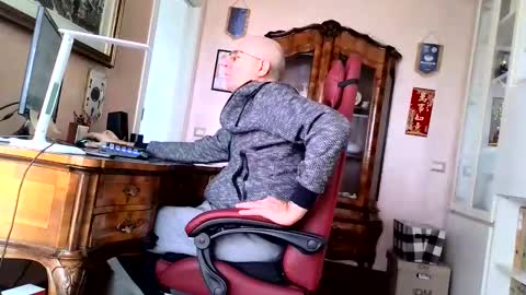 Snapshot of markmarkmark00 chatting on 5, 2, 2026 markmarkmark00 online show from 5, 2, 2026