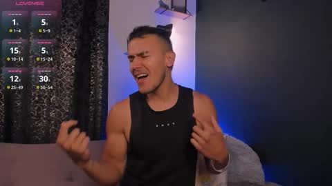 Snapshot of marksantozz chatting on 28, 10, 2025 Mark Santos online show from 28, 10, 2025