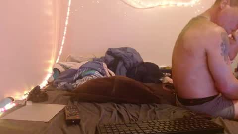 markymark101825061 online show from 29, 1, 2025