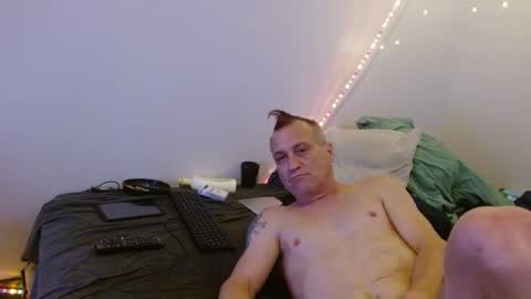 markymark101825061 online show from 11, 2, 2025