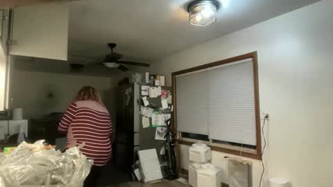 Snapshot of maroon_moon chatting on 30, 11, 2025 maroon_moon online show from 30, 11, 2025