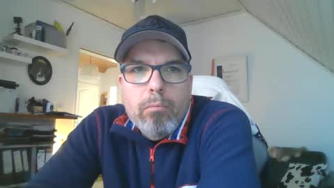 marriedcock1980 online show from 10, 3, 2025