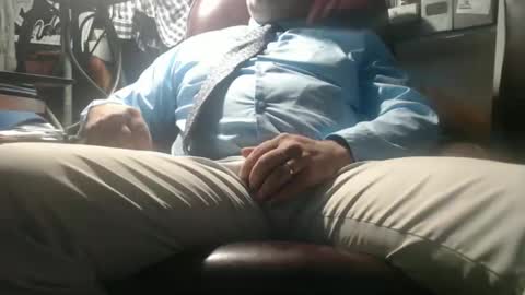 only fans marrieddad19751975 online show from 27, 11, 2025