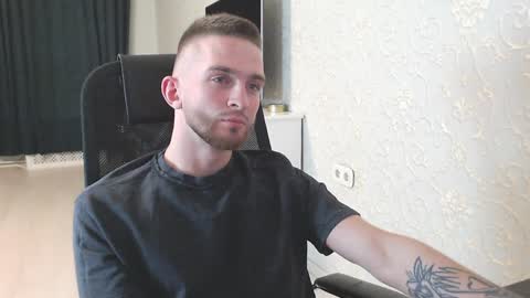 Snapshot of marselle_looker chatting on 10, 1, 2025 Marselle online show from 10, 1, 2025