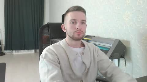 Snapshot of marselle_looker chatting on 14, 11, 2025 Marselle online show from 14, 11, 2025