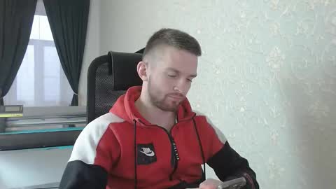 Snapshot of marselle_looker chatting on 23, 11, 2025 Marselle online show from 23, 11, 2025