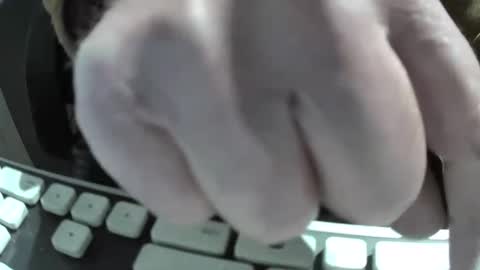 Snapshot of martial04 chatting on 14, 12, 2024 martial04 online show from 14, 12, 2024