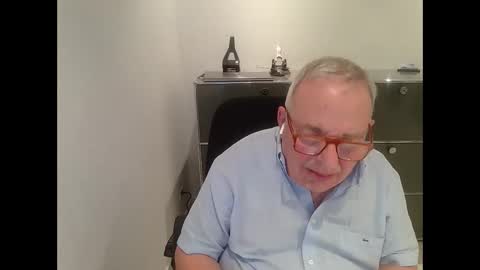 Snapshot of martin_1947 chatting on 28, 12, 2024 martin_1947 online show from 28, 12, 2024