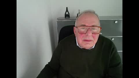 Snapshot of martin_1947 chatting on 13, 10, 2025 martin_1947 online show from 13, 10, 2025