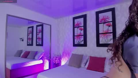 mari online show from 11, 11, 2025