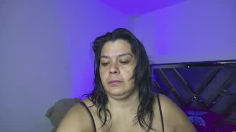 Martina Foxy online show from 7, 6, 2026