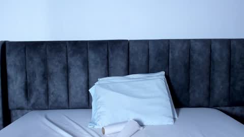 Laura online show from 26, 1, 2025