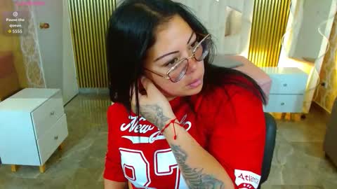 Hey im martina online show from 3, 12, 2025