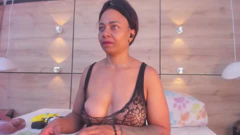 martina touss  online show from 17, 12, 2025