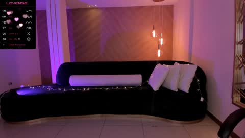 Martinna Bonnet online show from 16, 12, 2024