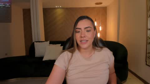 Martinna Bonnet online show from 2, 2, 2025