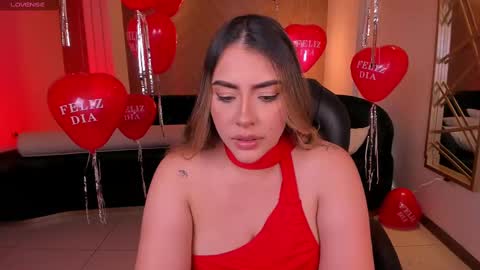 Martinna Bonnet online show from 13, 2, 2025