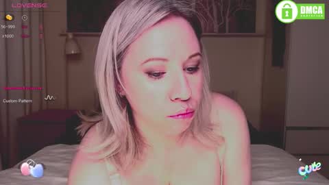 Snapshot of mary__linn chatting on 22, 9, 2025 Mary linn online show from 22, 9, 2025