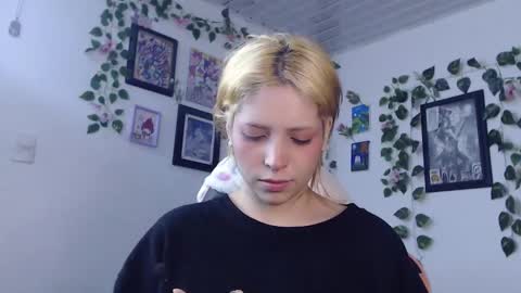                      100   online show from 12, 1, 2025