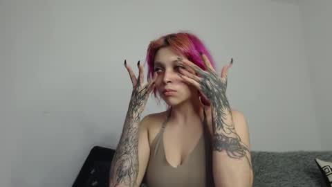                      100   online show from 6, 10, 2025