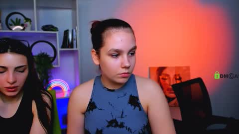 mary skiny online show from 26, 3, 2026