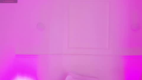 Snapshot of mary_suarez chatting on 12, 10, 2025 Maria online show from 12, 10, 2025