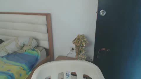 maryam_arabicmilk online show from 21, 2, 2025