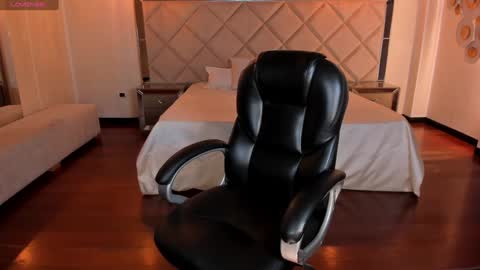  Mary  online show from 24, 1, 2025