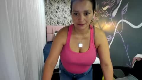 Marylin online show from 4, 3, 2025