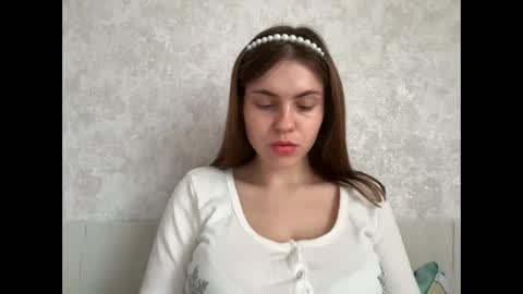 MaryYourr online show from 2, 12, 2025