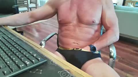 mascmuscle49 online show from 6, 1, 2026