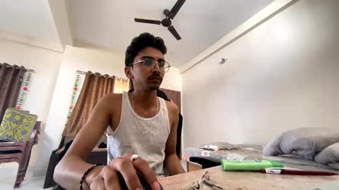 Mask Boy online show from 21, 1, 2025