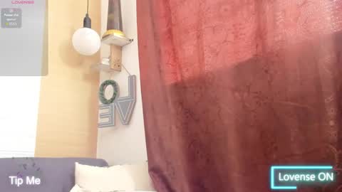 Scarlet  online show from 15, 11, 2025