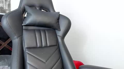 Scarlet  online show from 13, 2, 2026