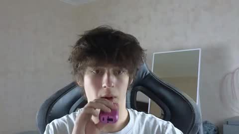 Snapshot of mason_jr chatting on 21, 10, 2025 mason_jr online show from 21, 10, 2025